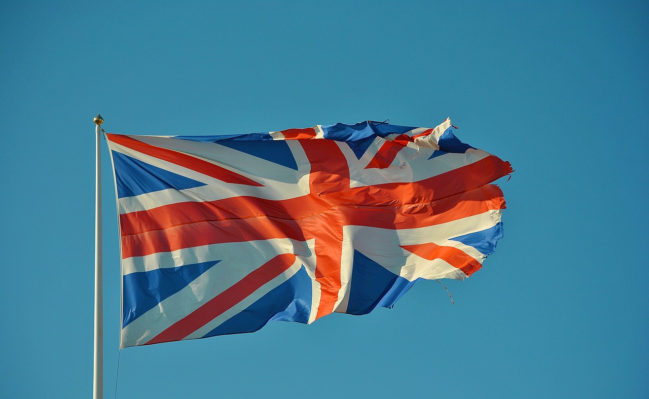 Drapeau de l'Angleterre au vent
